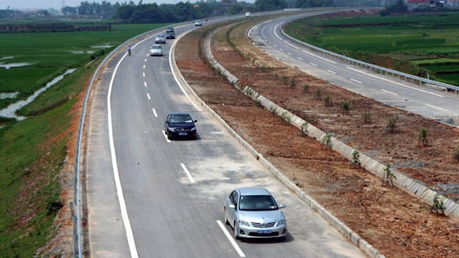 Không để các dự án trọng điểm thiếu vốn Trong quý I đã khởi công 22 dự án, hoàn thành 15 dự án, trong đó có nhiều dự án lớn như Hà Nội - Thái Nguyên ẢNH: HUY HÙNG