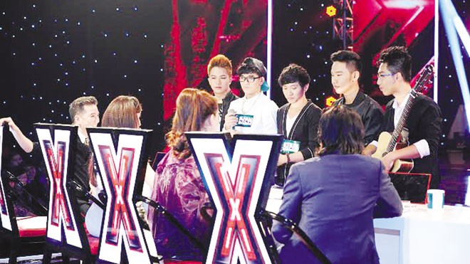 Còn Huyền Minh nào nữa? Các thí sinh Nhân tố Bí ẩn khác có thể bị vạ lây vì scandal “mặt nạ”. Ảnh: Lý Võ Phú Hưng