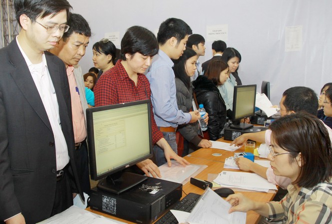 Thủ tướng: Quyết loại bỏ cán bộ thuế nhũng nhiễu Thủ tục hành chính về thuế vẫn còn rườm rà. Ảnh: Hồng Vĩnh