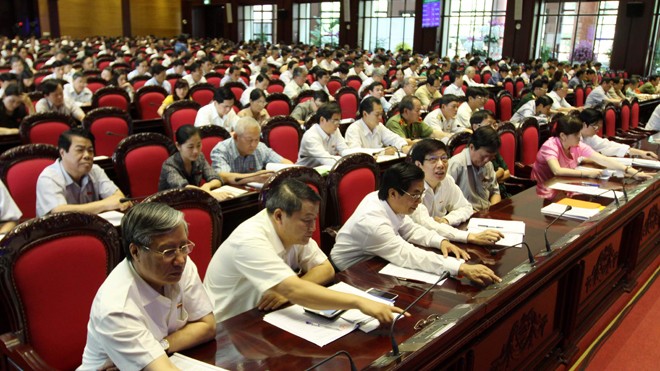 Vào Quốc hội không chỉ để vỗ tay Đại biểu QH bấm nút biểu quyết (ảnh minh họa). Ảnh: Hồng Vĩnh