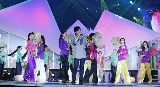 Chuyện bên lề Hoa hậu Việt Nam 2014 Chuyện bên lề Hoa hậu Việt Nam 2014