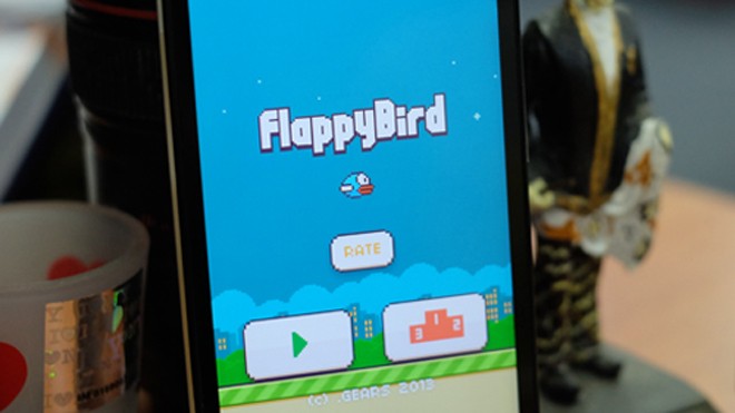 Flappy Bird và sự khắc nghiệt khi nổi tiếng trên Internet Internet giúp Flappy Bird thăng hoa, nhưng cũng góp phần kết liễu trò chơi. Ảnh: Tuấn Hưng (VnExpress)
