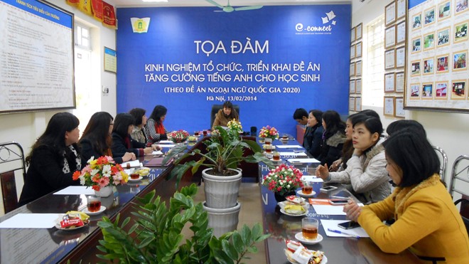 Bàn về đề án tăng cường tiếng Anh cho học sinh Ban Giám hiệu các trường dự Tọa đàm
