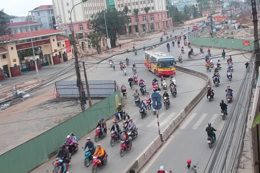 Hà Nội vẫn đang tiếp thu về dự án đường Trường Chinh Đường Trường Chinh bị cho là bị uốn cong