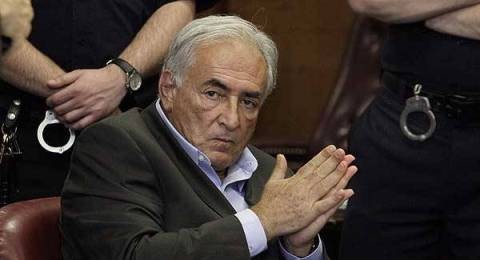 Cựu giám đốc IMF kiện hãng phim Mỹ về tội phỉ báng Dominique Strauss-Kahn - Cựu giám đốc IMF