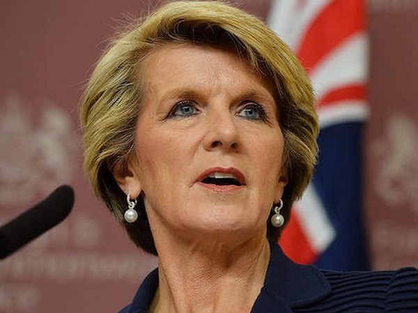 Australia giảm bớt mức độ can dự với quân đội Thái Lan Ngoại trưởng Australia Julie Bishop.