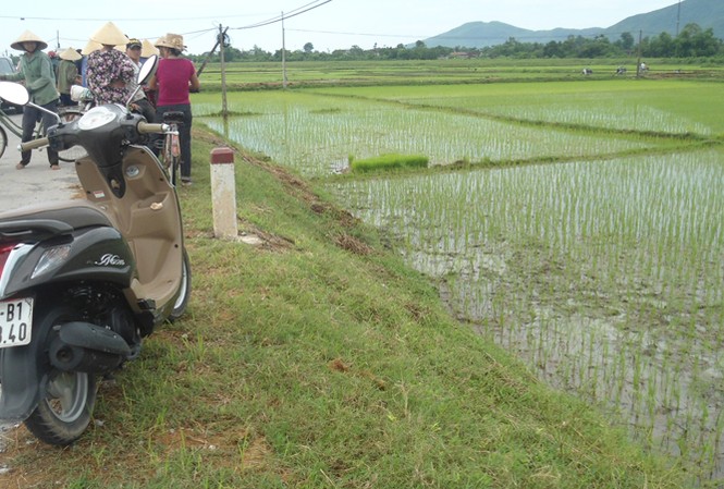 Thanh niên hỗn chiến, một người chết, hai bị thương Hiện trường xảy ra vụ việc. Ảnh: Phạm Nhài