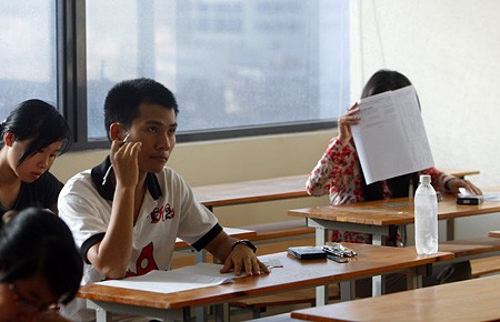 Nhiều trường sẽ công bố điểm thi sau ngày 20/7 Thi xong, thí sinh lại hồi hộp chờ kết quả báo điểm từ các trường.