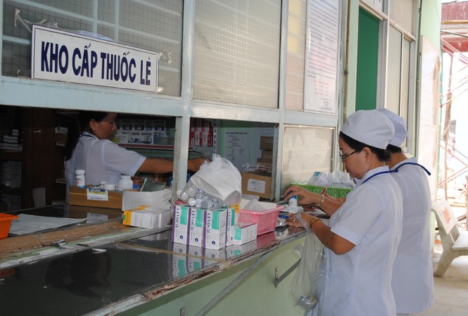 Không để thuốc nội “lép vế” Người bệnh sẽ giảm gánh nặng điều trị khi các doanh nghiệp dược Việt sản xuất thuốc chất lượng cao và giá rẻ so với thuốc ngoại. Ảnh: L.N