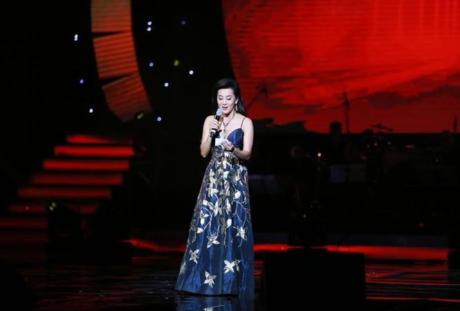 Kỳ Duyên ăn nói kém duyên trong show Bằng Kiều Kỳ Duyên ăn nói kém duyên trong show Bằng Kiều