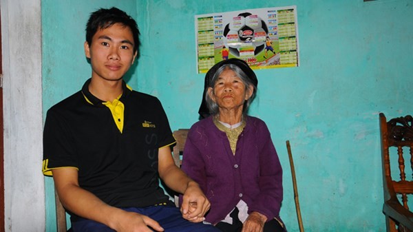 “Không tước bỏ cơ hội của thí sinh” Trần Minh Tài và bà nội