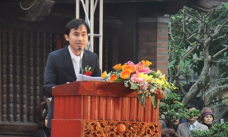 Nguyện vọng của tân giáo sư trẻ nhất Việt Nam GS Phan Thanh Sơn Nam phát biểu tại buổi lễ sáng 4/2. Ảnh: Văn Chung (VietNamNet).