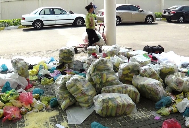 Gần 6.000 công nhân được bù lại quà Tết sau khi trả hàng giả Số hạt nêm Knorr giả mà các công nhân đem trả lại