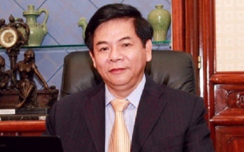 Nguyên Phó chủ tịch ACB đã rời Việt Nam Ông Phạm Trung Cang, nguyên Phó chủ tịch Hội đồng Quản trị Ngân hàng Thương mại Cổ phần Á Châu (ACB).
