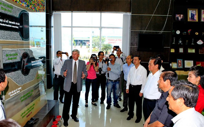 Thủ tướng thăm khu xử lý rác hiện đại nhất Việt Nam Thủ tướng thăm khu xử lý rác hiện đại nhất Việt Nam