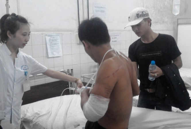 Dẫn đàn em đi hỗn chiến, 'đại ca' bị đâm chết Một trong số đàn em của Hải “mán” bị thương phải phẫu thuật tại bệnh viện