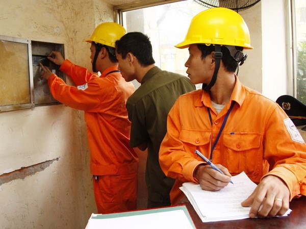Từ 1/6, giá bán lẻ điện sinh hoạt chỉ còn 6 bậc Từ 1/6, giá bán lẻ điện sinh hoạt chỉ còn 6 bậc