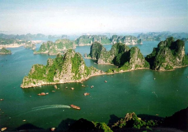 Không giao quyền quản lý Vịnh Hạ Long cho Bitexco Một góc Vịnh Hạ Long. Ảnh: IE