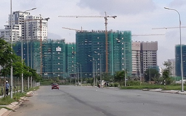 Giá nhà 'vừa túi tiền' ở Việt Nam cao gấp 25 lần thu nhập người dân Giá nhà ở Việt Nam quá cao so với thu nhập bình quân của người dân. Ảnh minh họa