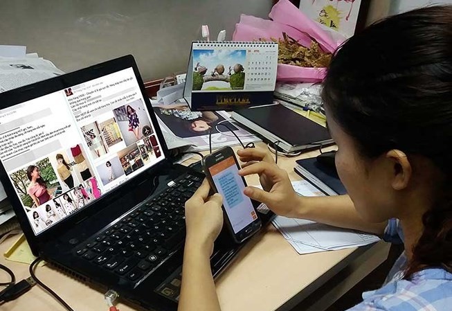 Một cá nhân bán hàng qua mạng nộp thuế 8 tỉ đồng Bà Nguyễn Thị Cúc, Chủ tịch Hội Tư vấn thuế Việt Nam: "Các hộ kinh doanh bán hàng truyền thống đều phải nộp thuế thì cớ sao bán hàng qua mạng lại không nộp dù doanh thu có thể nhiều hơn rất nhiều