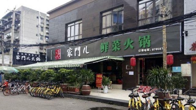 Nhà hàng lẩu Tứ Xuyên phá sản sau 2 tuần khuyến mãi 'khủng' Nhà hàng lẩu ở Tứ Xuyên đã phá sản sau 2 tuần chạy siêu khuyến mãi