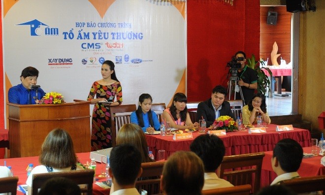 Chương trình “tổ ấm yêu thương” xây nhà cho người nghèo Buổi họp báo ra mắt chương trình vào sáng 30/7