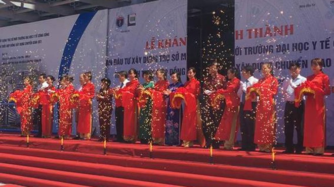 Chủ tịch Quốc hội dự lễ khánh thành trụ sở mới Đại học y tế công cộng Chủ tịch Quốc hội dự lễ khánh thành trụ sở mới Đại học y tế công cộng