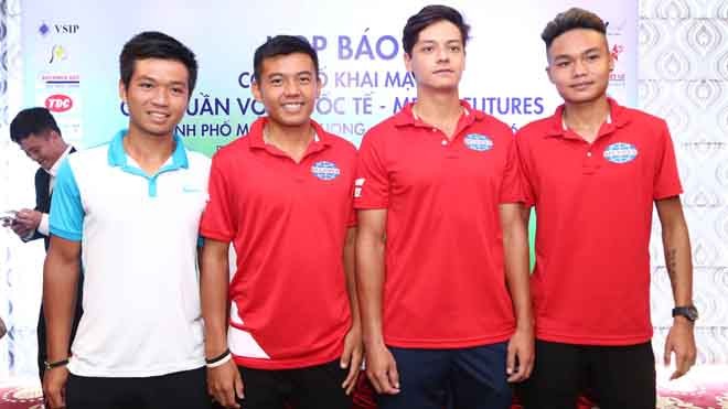 Lý Hoàng Nam đặt chỉ tiêu vô địch Men’s Futures 2016 Hoàng Nam (thứ hai từ trái) dự Men-s Future Bình Dương