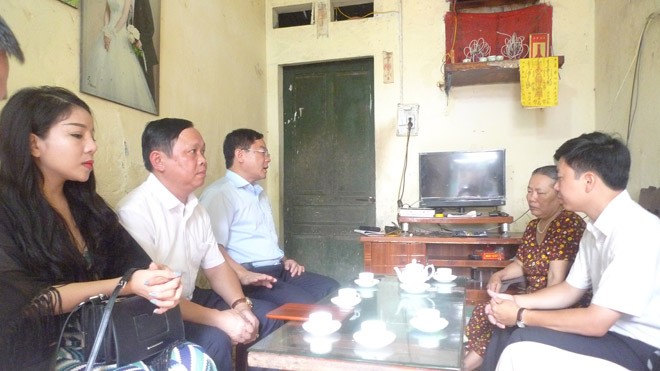 Báo Tiền Phong thăm, tặng quà các gia đình thương binh nặng ở Lạng Sơn Động viên các gia đình thương binh nỗ lực vươn lên, ổn định cuộc sống