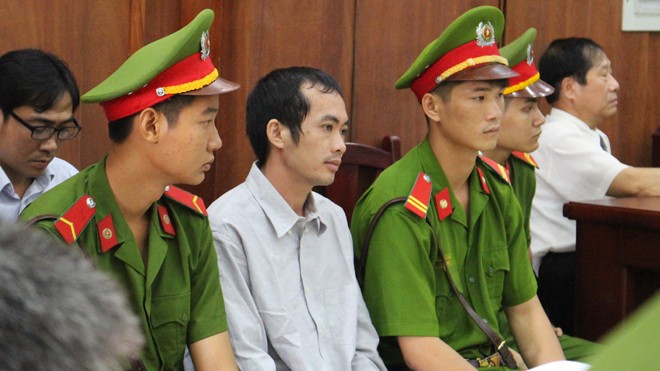 Vụ công an dùng nhục hình: Làm rõ cái chết của Ngô Thanh Kiều Bị cáo Nguyễn Thân Thảo Thành. Ảnh: Giang Thanh