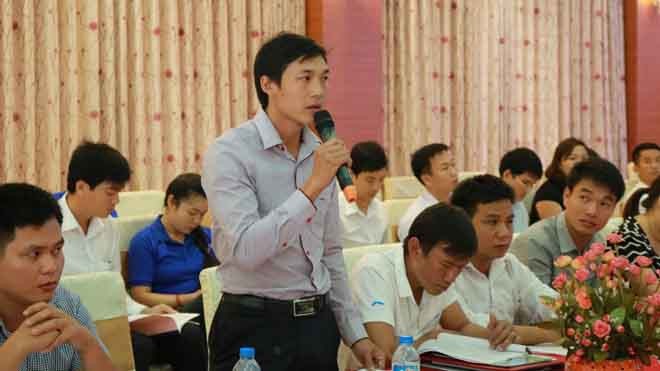 600 trí thức trẻ làm phó chủ tịch xã: Băn khoăn ngày về Các trí thức trẻ phát biểu, đề xuất về đầu ra khi kết thúc dự án. Ảnh: Thuỳ Linh