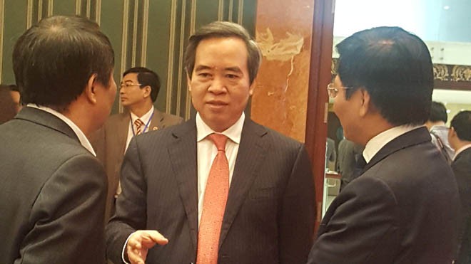 Bàn cách thu hẹp khoảng cách Việt Nam với các nước tiên tiến Ông Nguyễn Văn Bình,Trưởng Ban Kinh tế Trung ương tại hội thảo.