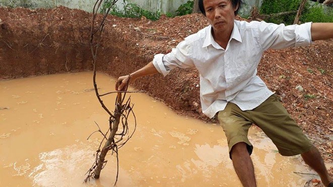 Hai anh em ruột tử vong dưới hố công trình trong trường học Hiện trường phát hiện thi thể hai em Đạt và Hoàng.