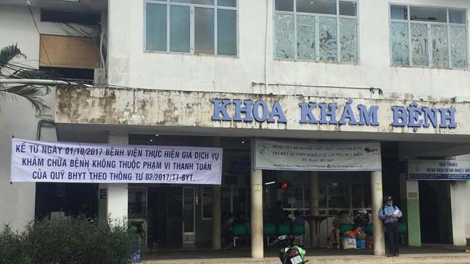 Người dân TPHCM ngơ ngác với thông tin tăng viện phí Tại BV Bệnh Nhiệt đới TPHCM đã có thông báo cho người dân về việc thay đổi mức thu viện phí theo thông tư mới
