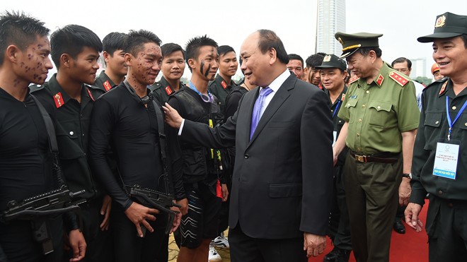 Thủ tướng: Không để xảy ra một sơ suất nhỏ trong Tuần lễ cấp cao APEC 2017 Thủ tướng: Không để xảy ra một sơ suất nhỏ trong Tuần lễ cấp cao APEC 2017