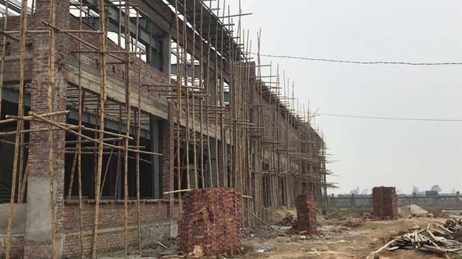 Đình chỉ thi công công trình bến xe phía Bắc vì để 10 người bị thương Hiện trường vụ việc.