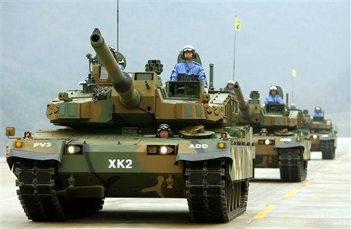 Hàn Quốc chế tạo xe tăng 'trong suốt' Ảnh: RG