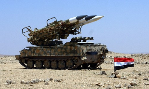 Syria dọa bắn hạ nếu máy bay Thổ Nhĩ Kỳ xâm phạm không phận Tên lửa phòng không Syria gần khu vực biên giới với Thổ Nhĩ Kỳ. Ảnh: Southfront.