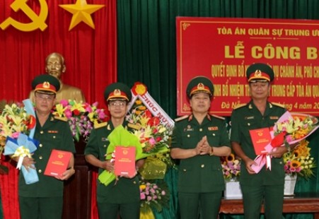 Tòa án Quân sự TƯ trao quyết định bổ nhiệm cán bộ Tòa án Quân sự TƯ trao quyết định bổ nhiệm cán bộ