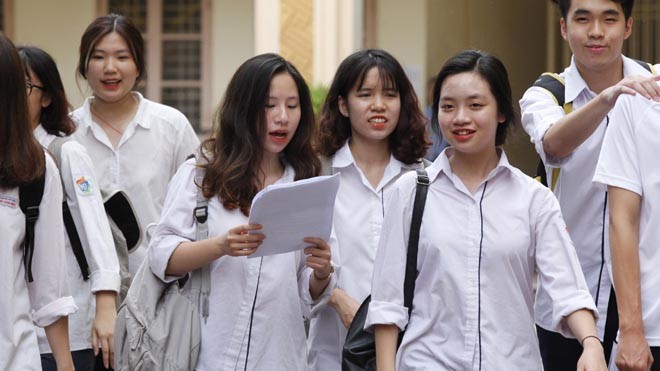Đề thi Vật lý THPT quốc gia bị lọt ra ngoài? Đề thi Vật lý THPT quốc gia bị lọt ra ngoài?