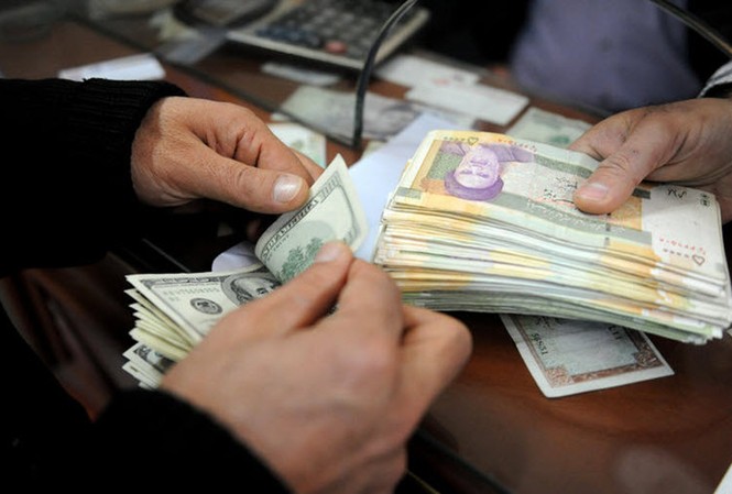 Đằng sau việc Mỹ khôi phục lệnh trừng phạt Iran Ảnh: AP