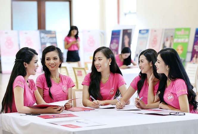 Mì “3 Miền” lựa chọn của thí sinh Hoa Hậu VN 2018 Mì “3 Miền” lựa chọn của thí sinh Hoa Hậu VN 2018
