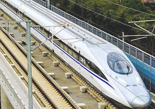 Chuyên gia tự tin nói đường sắt cao tốc cạnh tranh được với hàng không Tàu điện Shinkansen ở Nhật Bản. Ảnh minh họa.