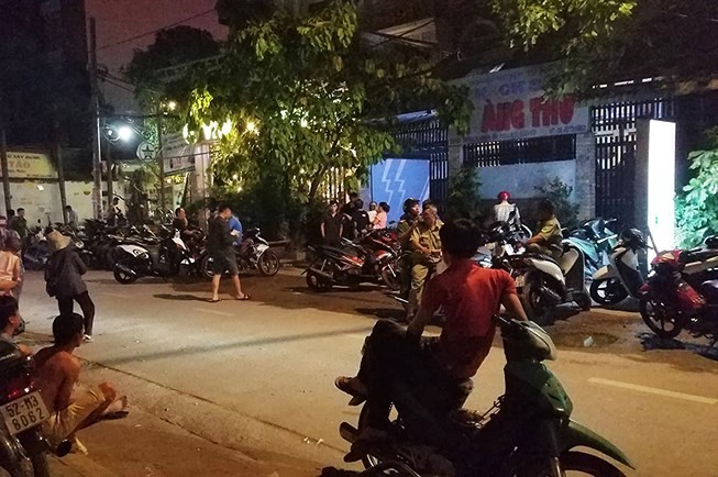 Cướp cầm súng tấn công khách sạn như phim ở Gò Vấp Cướp cầm súng tấn công khách sạn như phim ở Gò Vấp