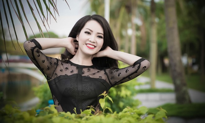 Á hậu Thụy Vân khoe nhan sắc rạng rỡ bên các đàn em Á hậu Thụy Vân khoe nhan sắc rạng rỡ bên các đàn em