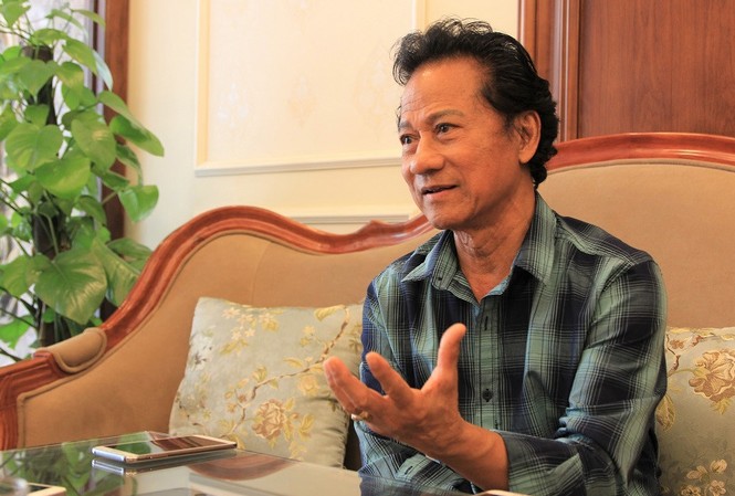 Chế Linh: 'Tôi không chấp nhận ngồi ghế nóng game show về bolero' Danh ca Chế Linh, sinh năm 1942, được mệnh danh là một trong "tứ trụ nhạc vàng".