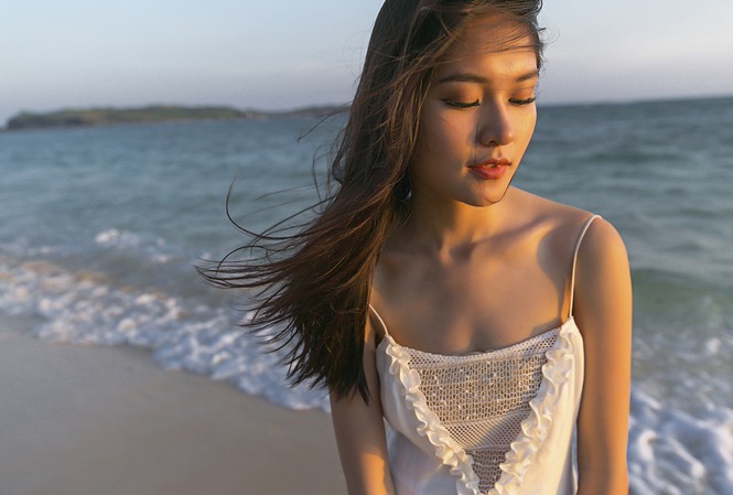Á hậu Thùy Dung trổ tài hát tiếng Nhật khi cover “Xe đạp” của Thuỳ Chi Á hậu Thuỳ Dung.