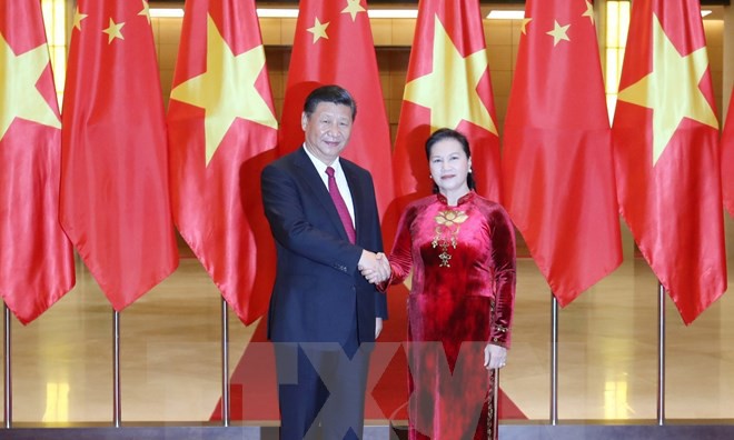Chủ tịch Quốc hội Nguyễn Thị Kim Ngân hội kiến Tổng Bí thư Trung Quốc Chủ tịch Quốc hội Nguyễn Thị Kim Ngân hội kiến với Tổng Bí thư, Chủ tịch Trung Quốc Tập Cận Bình thăm cấp Nhà nước tới Việt Nam. (Ảnh: Trọng Đức/TTXVN).