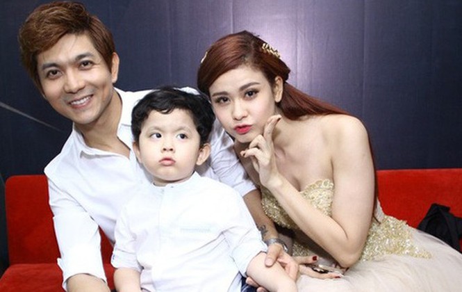 Đâu phải sao nào cũng ‘đùa cợt’ với hôn nhân như Tim – Quỳnh Anh Tim-Trương Quỳnh Anh từng nhiều lần 'đùa cợt' với dư luận bằng những đổ vỡ trong hôn nhân.