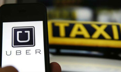 'Trận chiến' sân bay của taxi truyền thống và Uber, Grab Cuộc cạnh tranh giữa taxi truyền thống và Uber, Grab ngày càng khốc liệt.